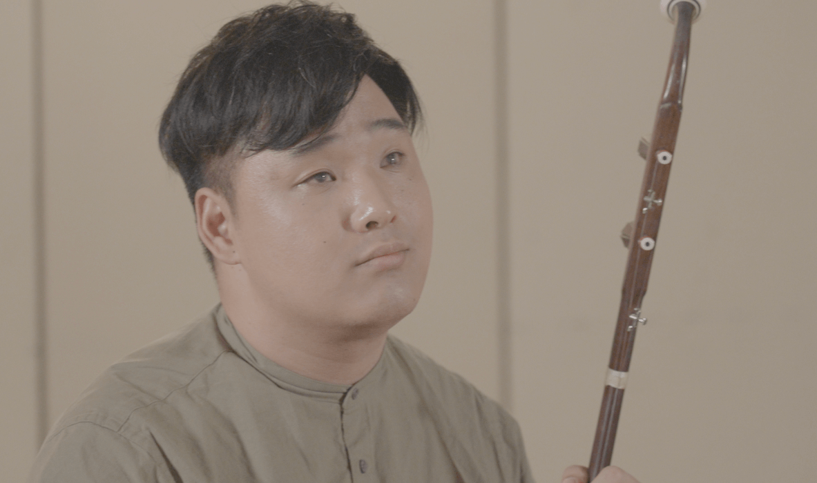 Photo Session - Light and Shadow on Strings 3